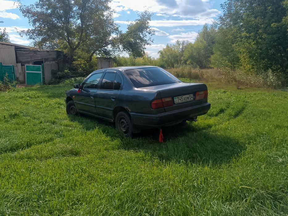 Нисан примера бензин