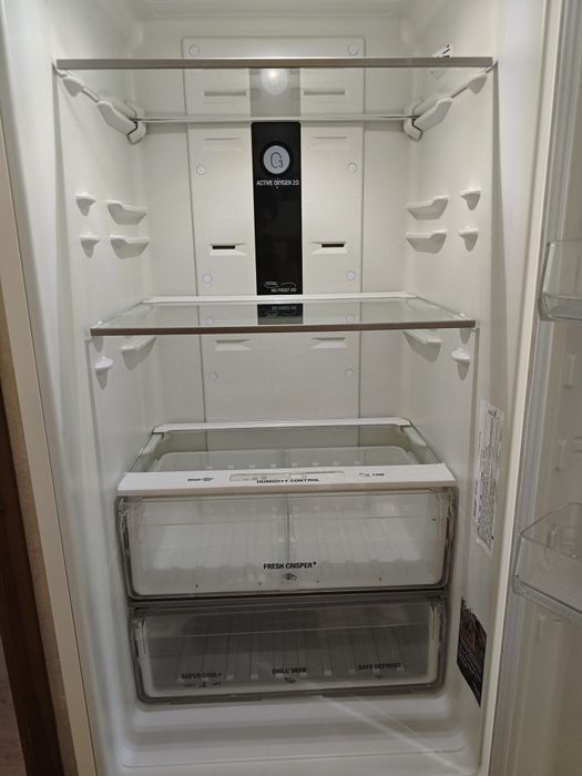 Продам холодильник Аристон Хотпоинт