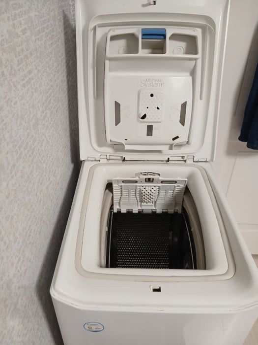 Продам стиральную машинку