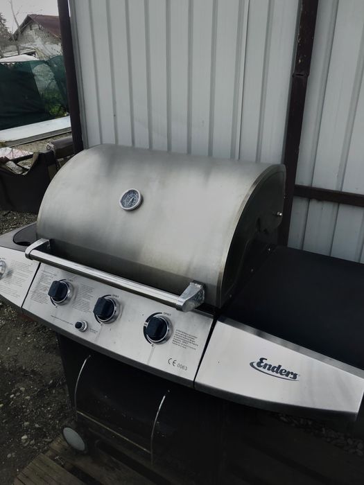 Gratar Enders pentru curte