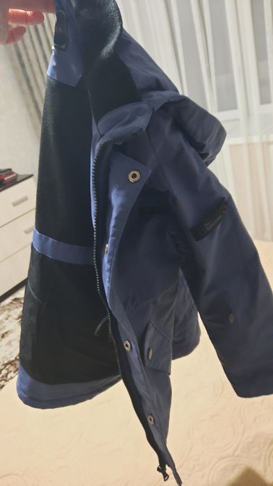 Продается детская куртка