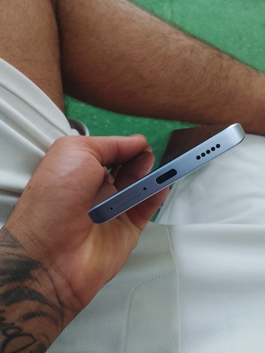 Vând sau schimb redmi 13 pro 5g 512gb  12 RAM