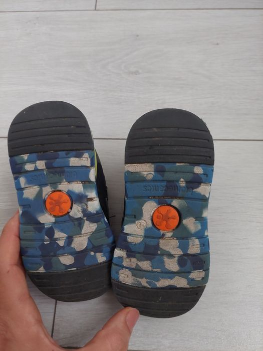 Adidasi Biomecanics 22