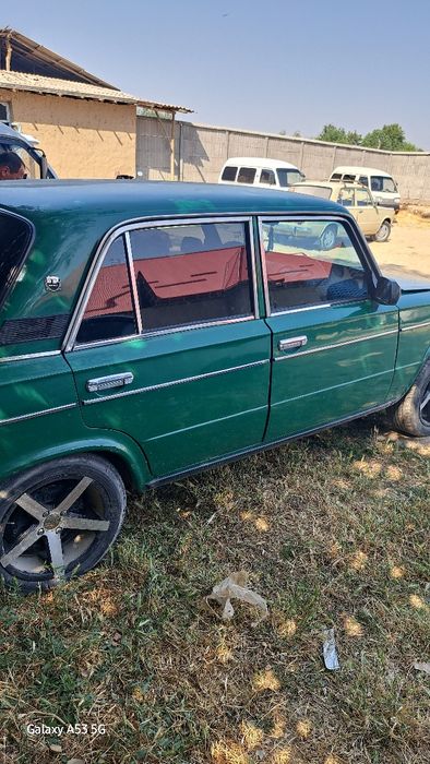 Vaz  2106 yashil