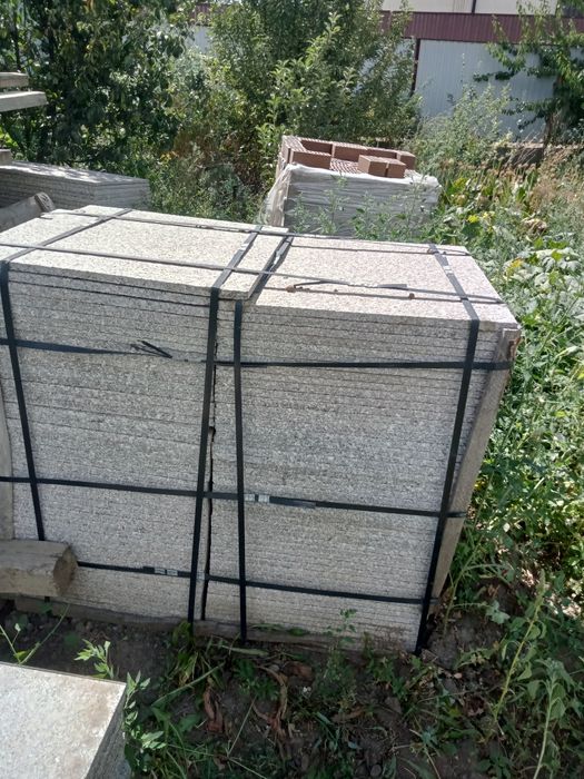 Продам гранитные плиты