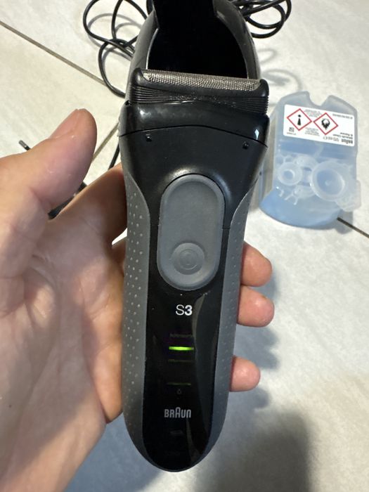 Aparat de ras braun s3