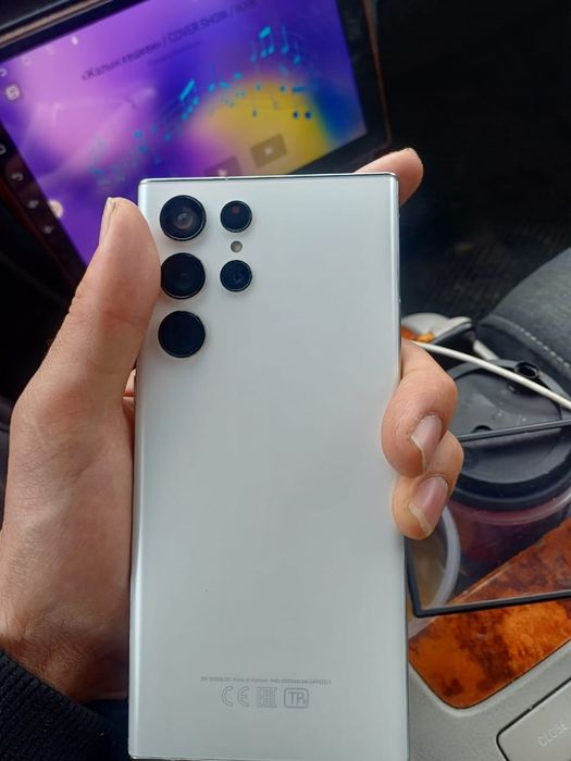 Продам Самсунг S22 Ultra