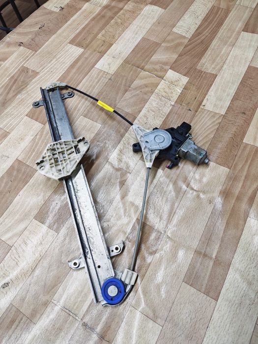 Стекло Подъёмник Subaru Outback