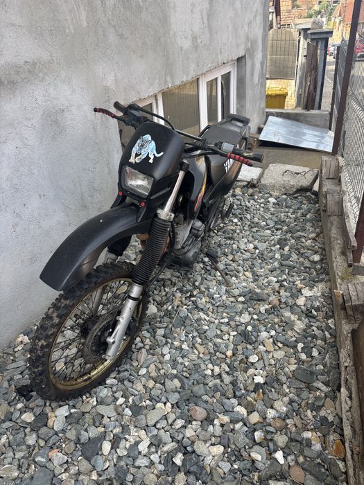 Yamaha XT600- foarte fiabil, 1 cilindru, enduro