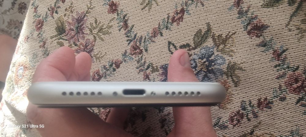 IPhone  11 состояние идеальное
