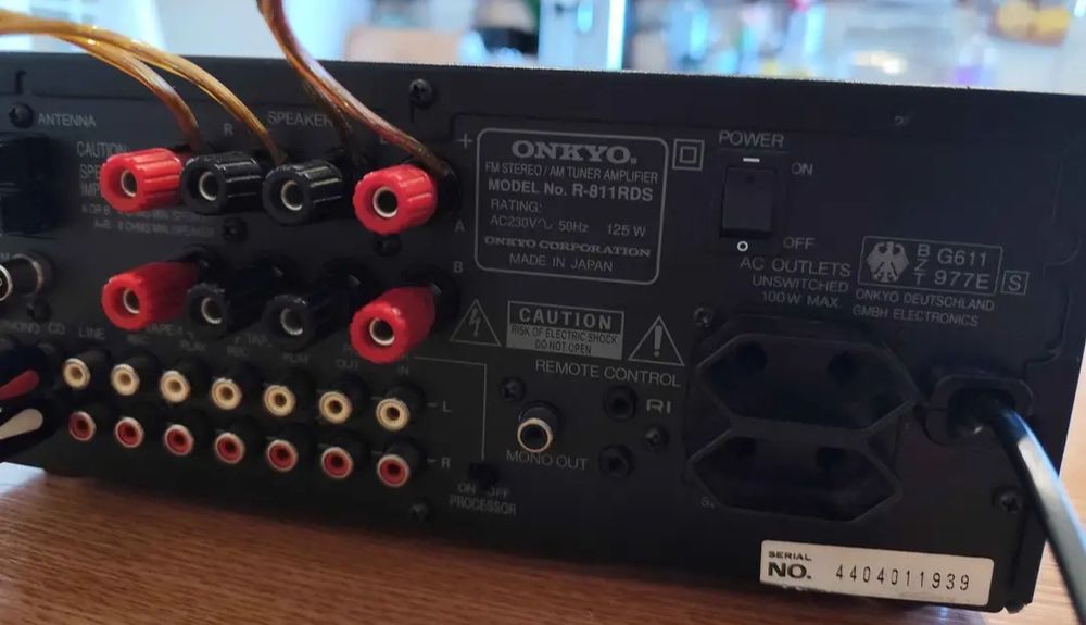 Onkyo R 811 RDS, amplificator,. amplituner perfect funcțional