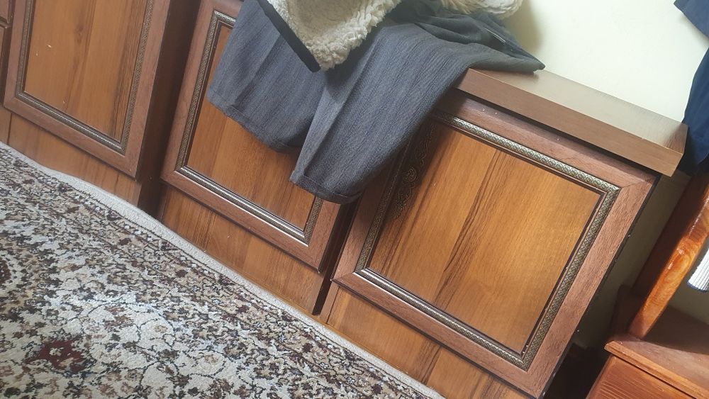 Спальный гарнитур