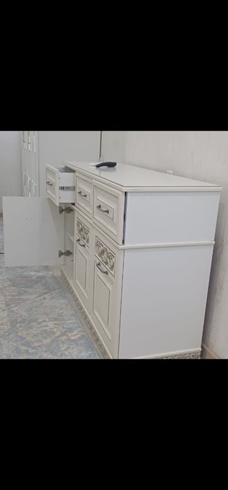 Комод классический