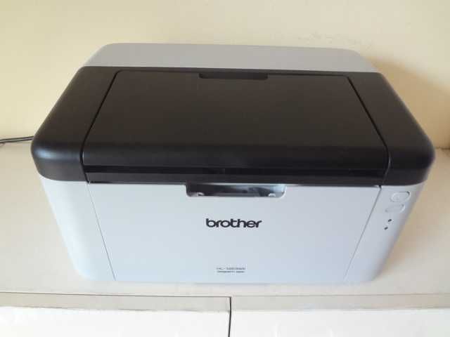Лазeрен принтер марка - BROTHER  HL-1223 WE