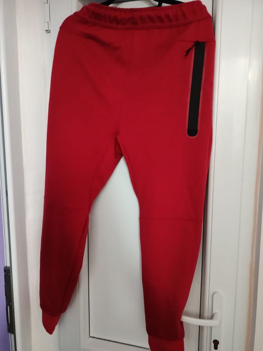 Pantaloni Nike L