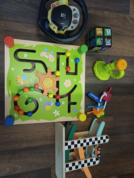 Лот Играчки за бебе