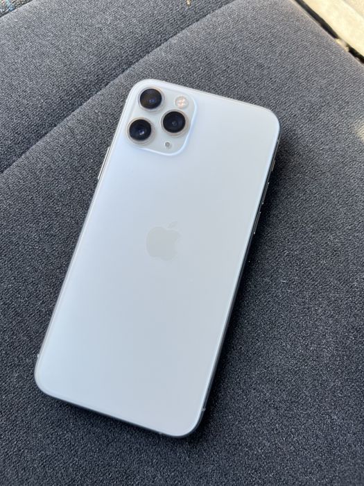Продам айфон 11 про