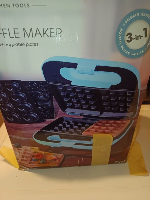 Vând aparat de vafe gogoși și forme