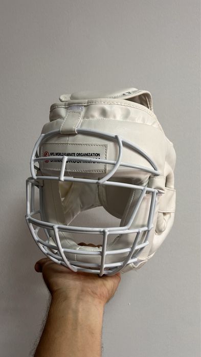 Шлем с защитной маской для Единоборств