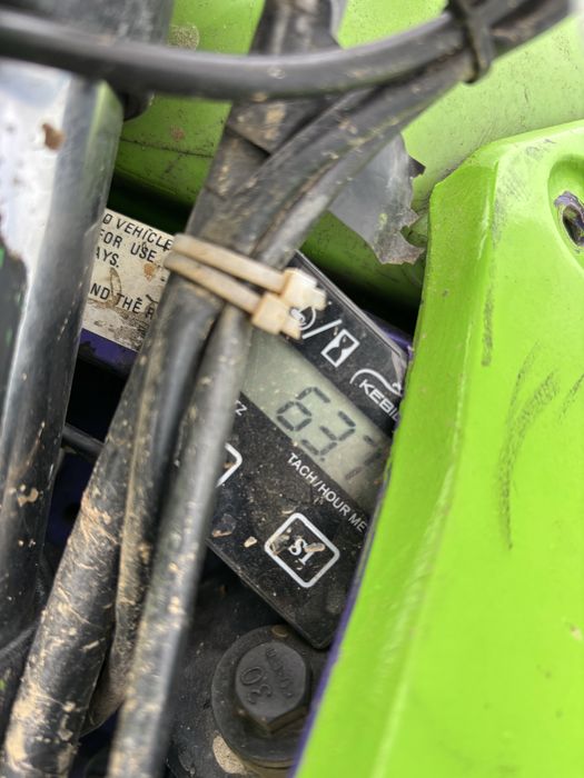 Продавам Kawasakid KDX 220