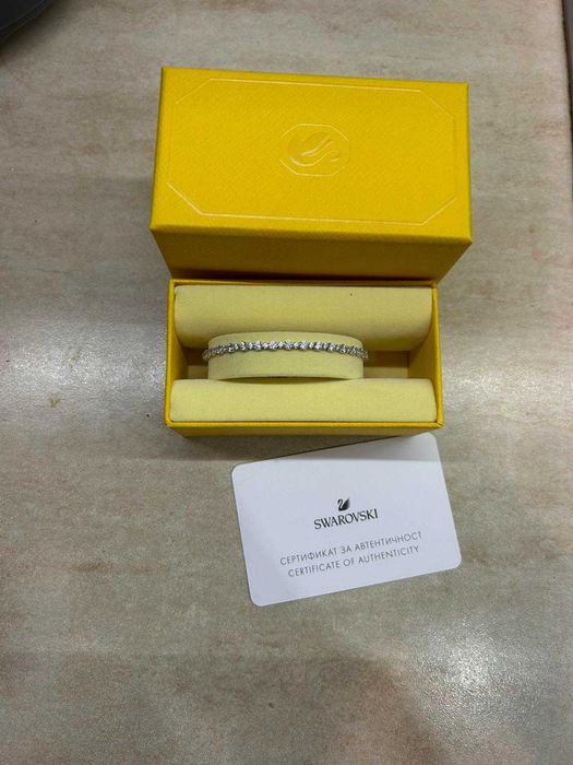 Обеци + гривна Swarovski