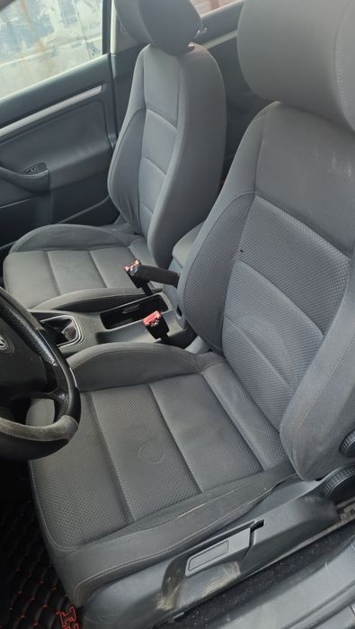 Продавам Голф 5 2.0tdi 140кс. BKD на ЧАСТИ както и Части за други коли