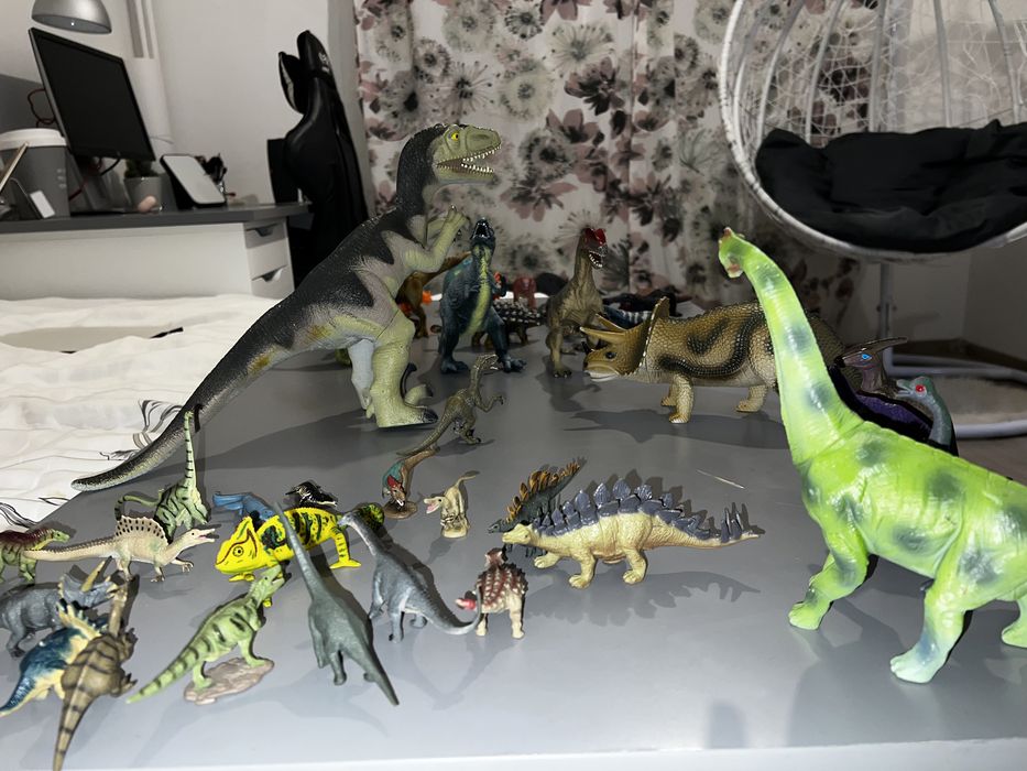 Set 38 dinozauri si crodocdili dimensiuni diverse