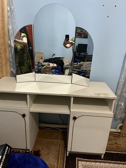 Спальный гарнитур, стенка, кухня