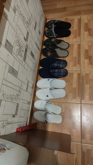 Продам недорого одеяла, постель, покрывало, тапочки