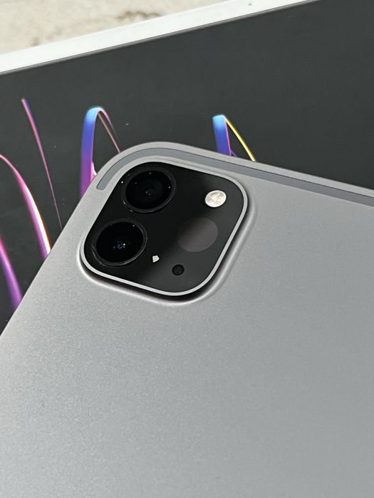 Ipad pro m2 12.9 и iPhone 13 обмен