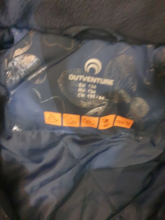 Курточки на девочку до 9лет