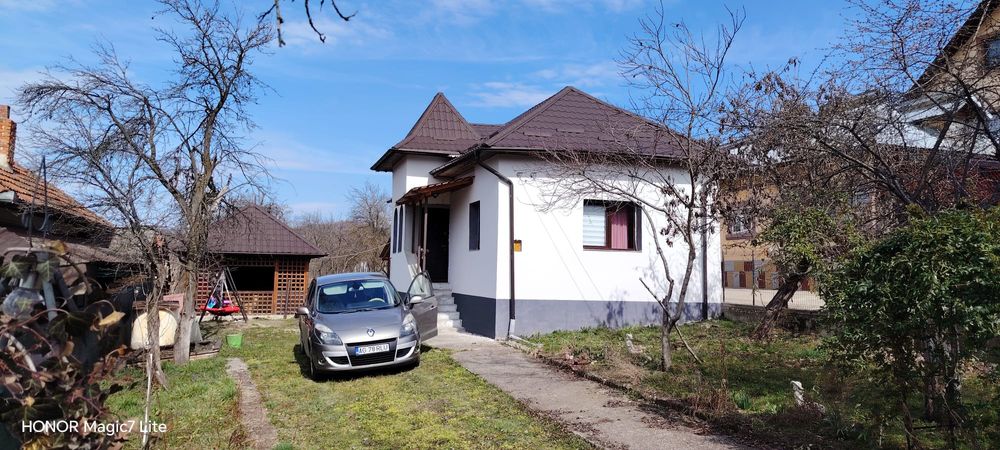 Casa 3 Camere Mihaiesti sat  Vacarea Jud Arges