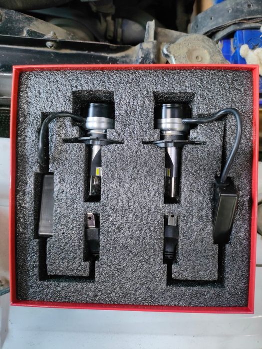 Продам лэд лампочки в отличном состояний