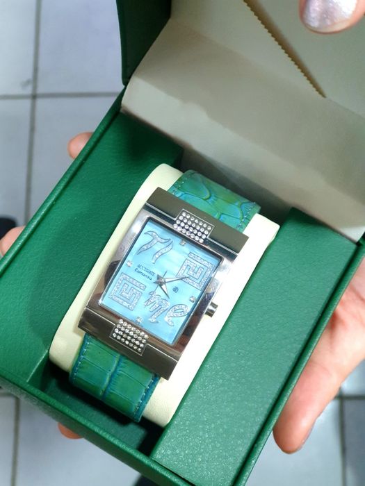 Швейцарские часы ACCURATE