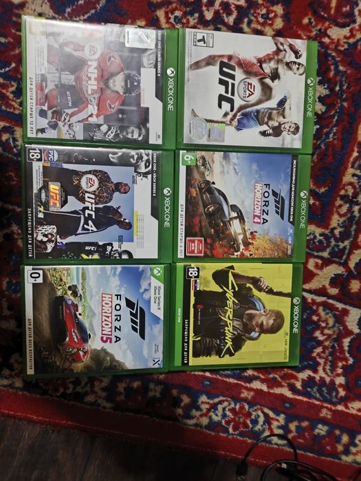 Продам Xbox в отличном состоянии