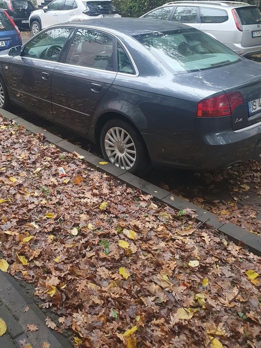 Audi A4 Limuzina