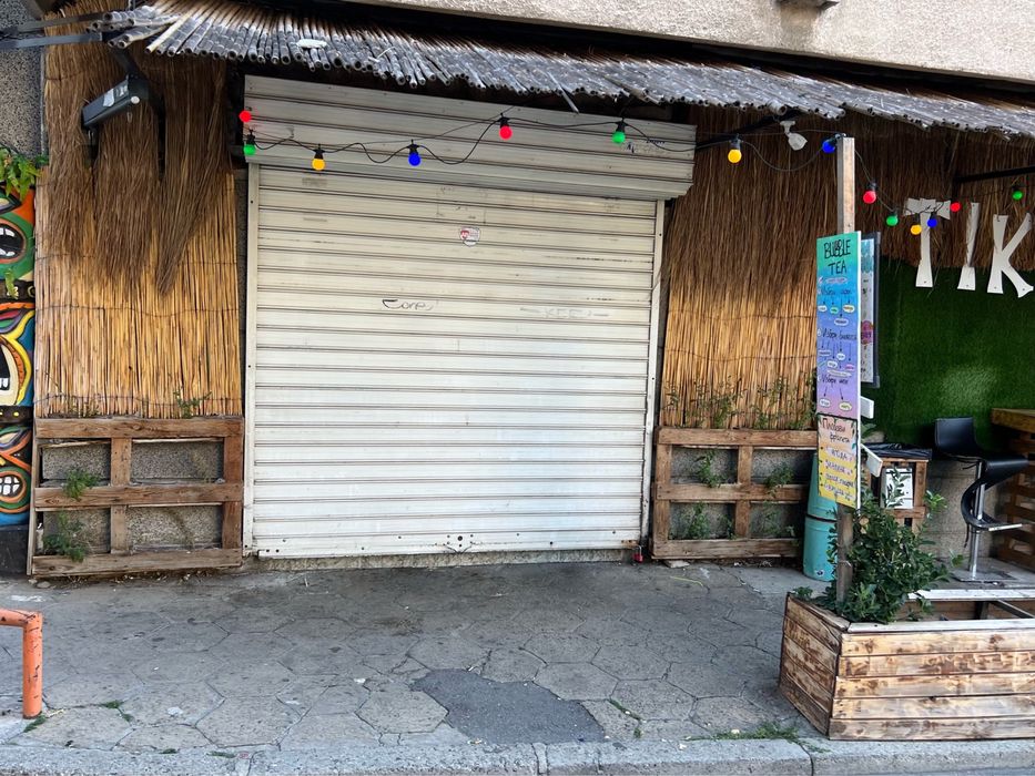 Дава се под наем Магазин в Сливен, Център - 23 кв.м за 204 € - Снимка #1