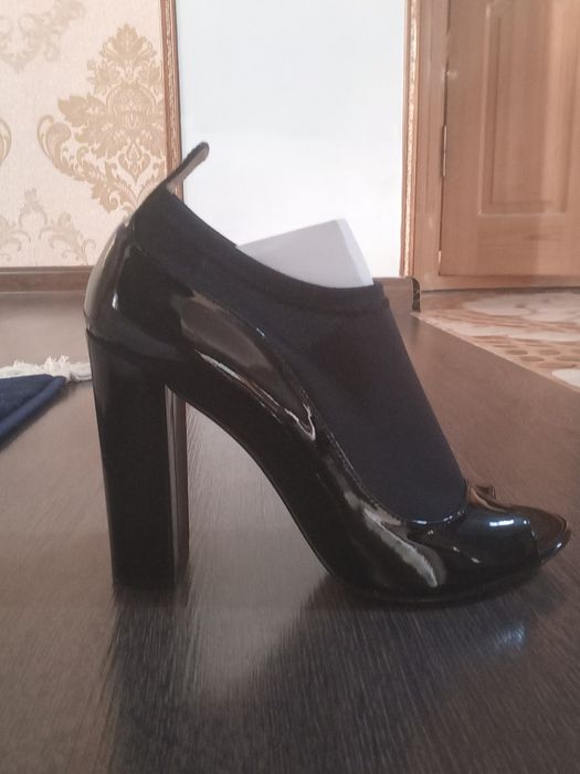 Марио музи туфли