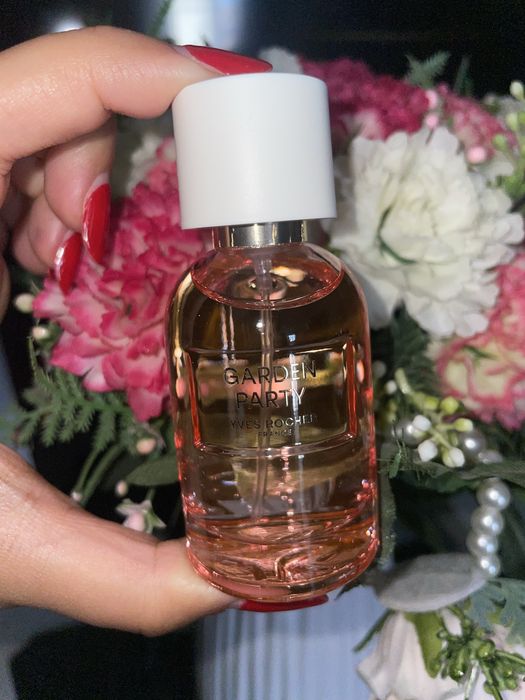 Apa de parfum Garden Party