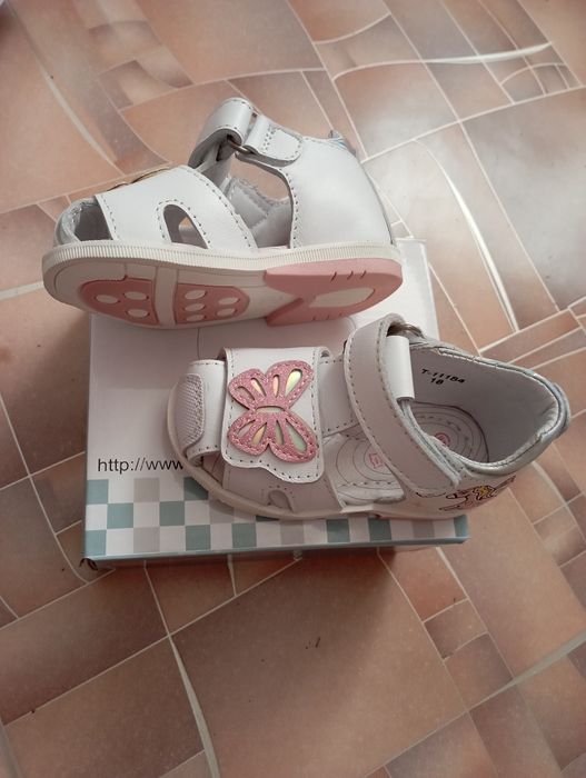 Детские сандали 18р