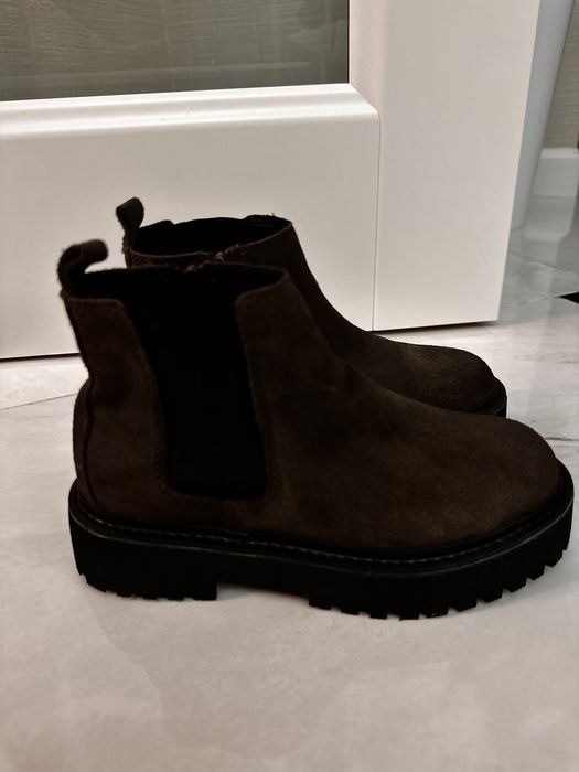 Продам детские ботинки Zara 34 размер