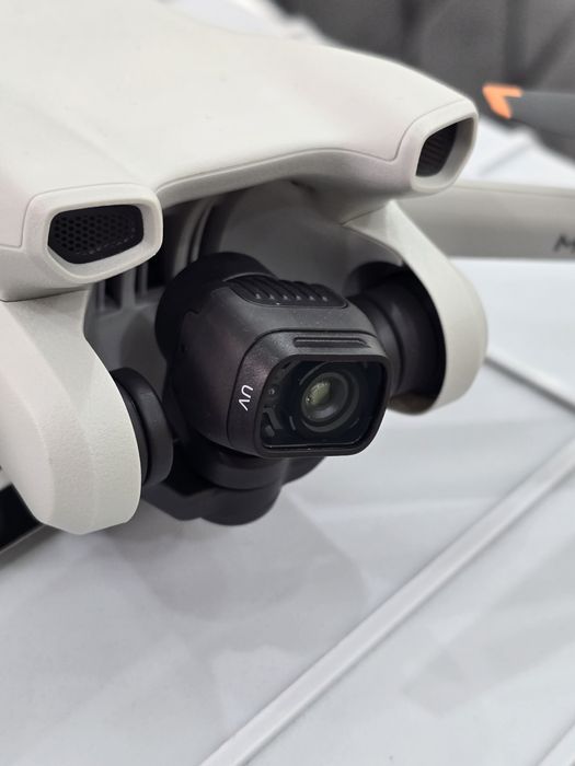 Дрон DJI Mini 3 (DJI RC)