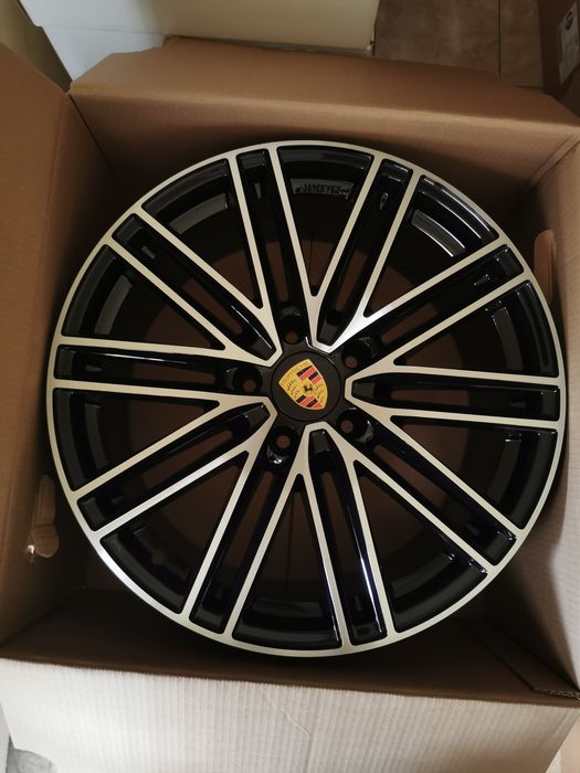 Vand jante de aliaj pentru Porsche Cayenne pe 20 ín2 latimi marca Avus