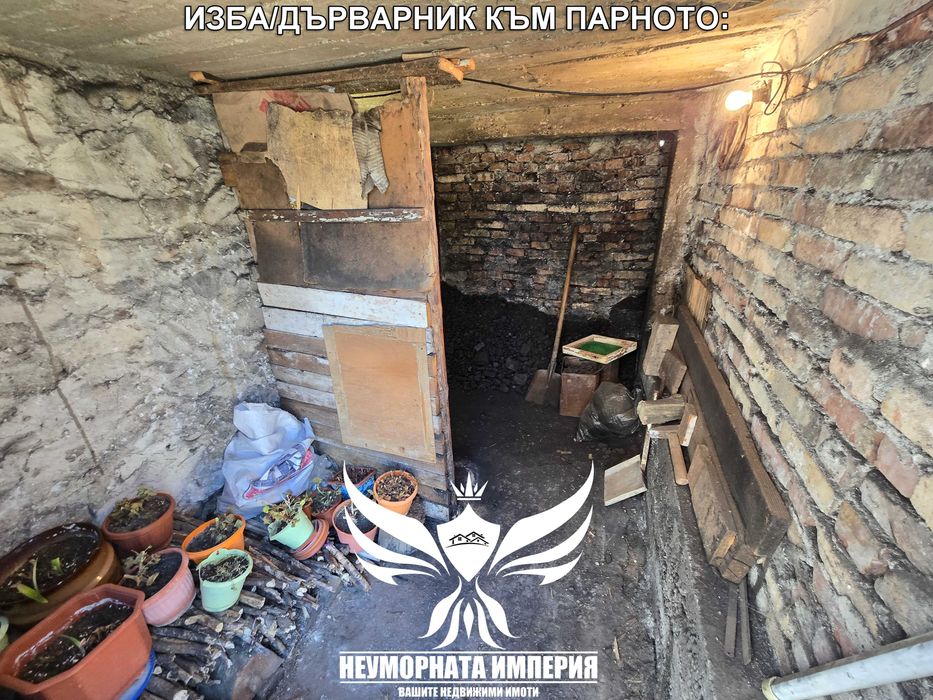 Продавам тристаен и двустаен 176РЗП с гараж в гр.Асеновград, кв.Изток