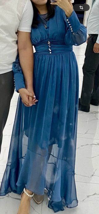 Продам вечерние платья