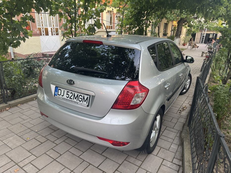 KIA Ceed 2011 — imagine 3