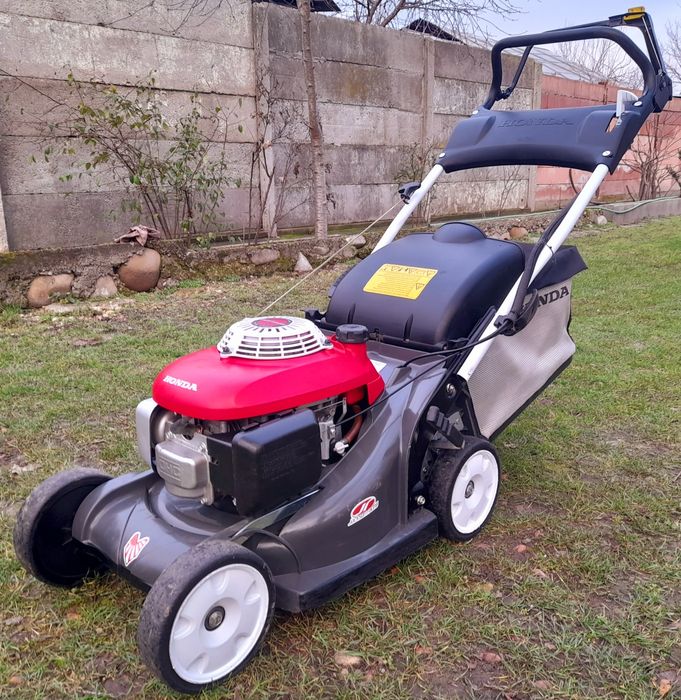 Masina tuns iarba Semi-profesională Honda HRX 426 43CM 4HP 4TIMPI
