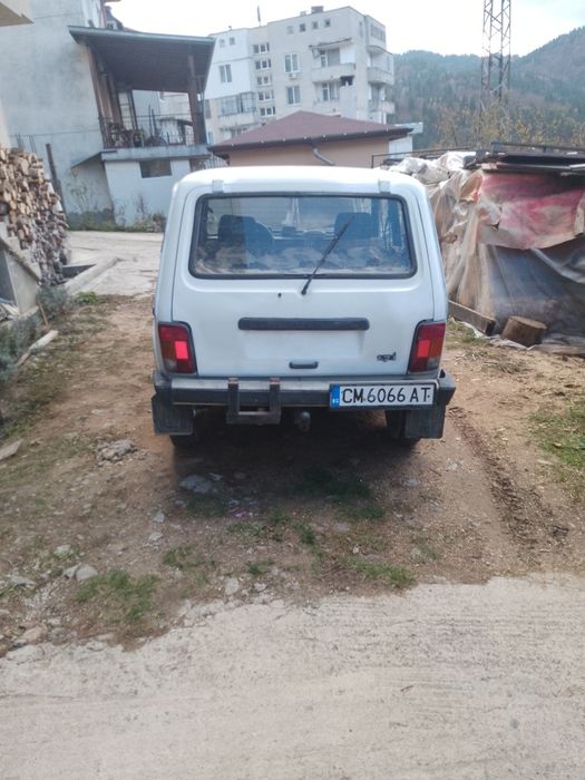 Продавам си нивичката