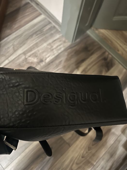 Rucsac Desigual cu model floral