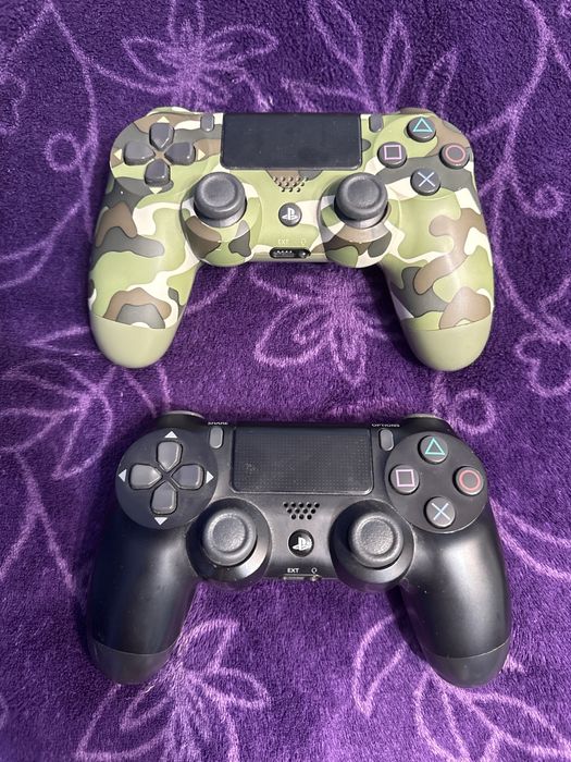 PlayStation4  с пет игри и два джойстика